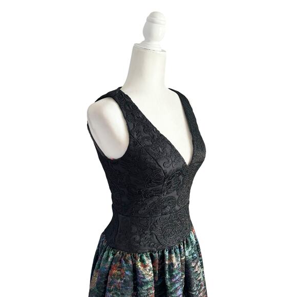 Monique Lhuillier Metallic Ball Gown Black Floral 2 - Picture 5 of 9